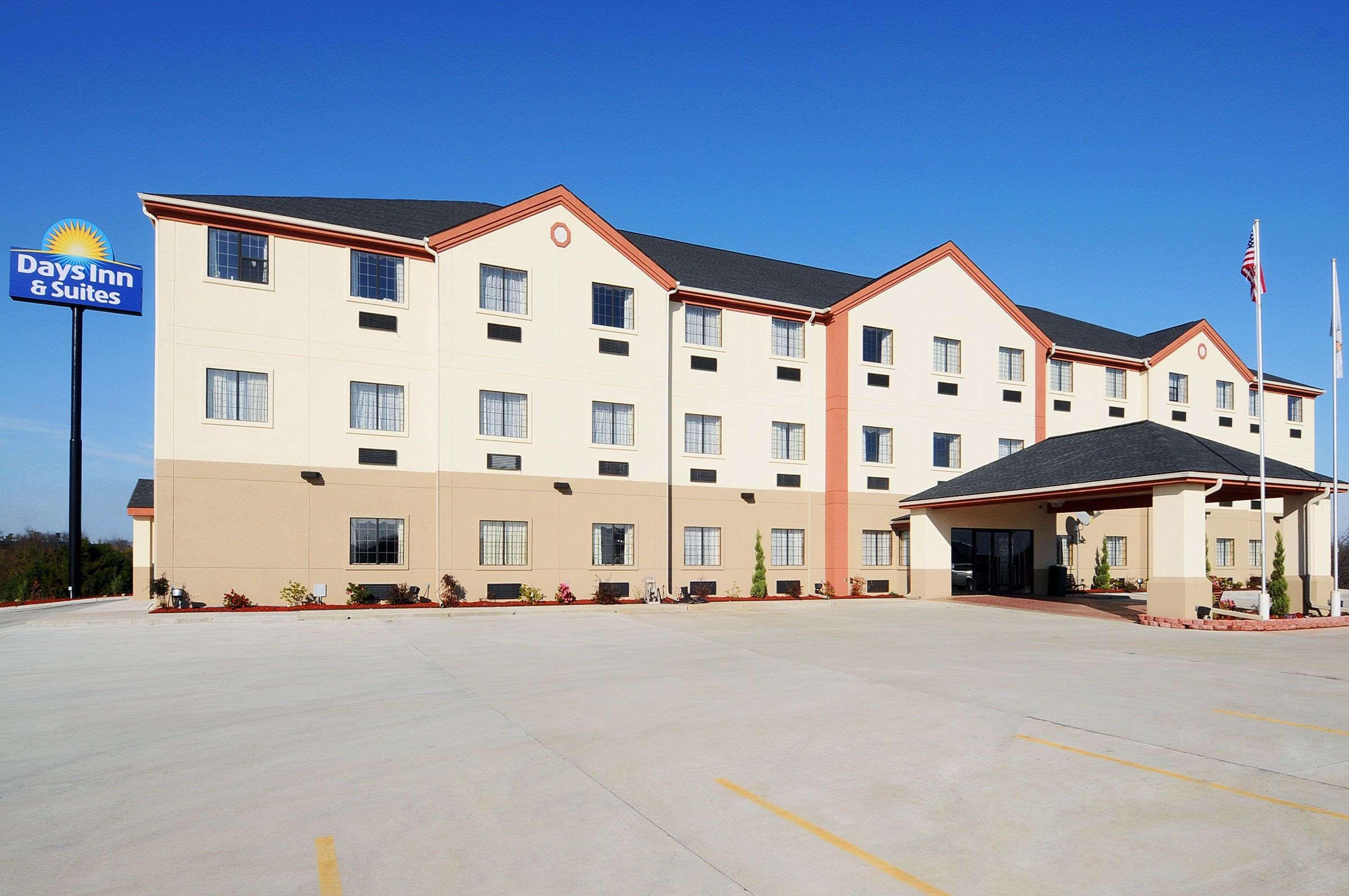 Quality Inn & Suites McAlester Kültér fotó